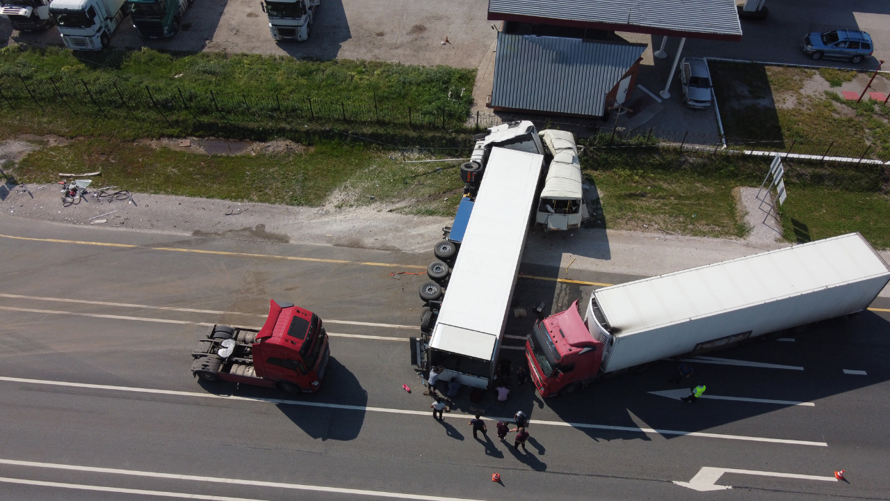 Truck Crash Liability in Missouri: I-70 / I-44 Corridor Explained